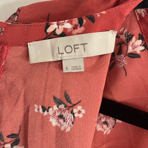 Loft Floral long sleeve dress, size 6 - Picture 5 of 6